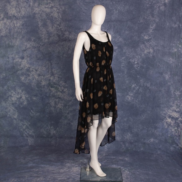 Anthropologie's Potters Pot Backless Keyhole Dress - Picture 2 of 4